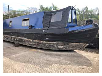 Blacking at Gallows Bridge Moorings Shipley